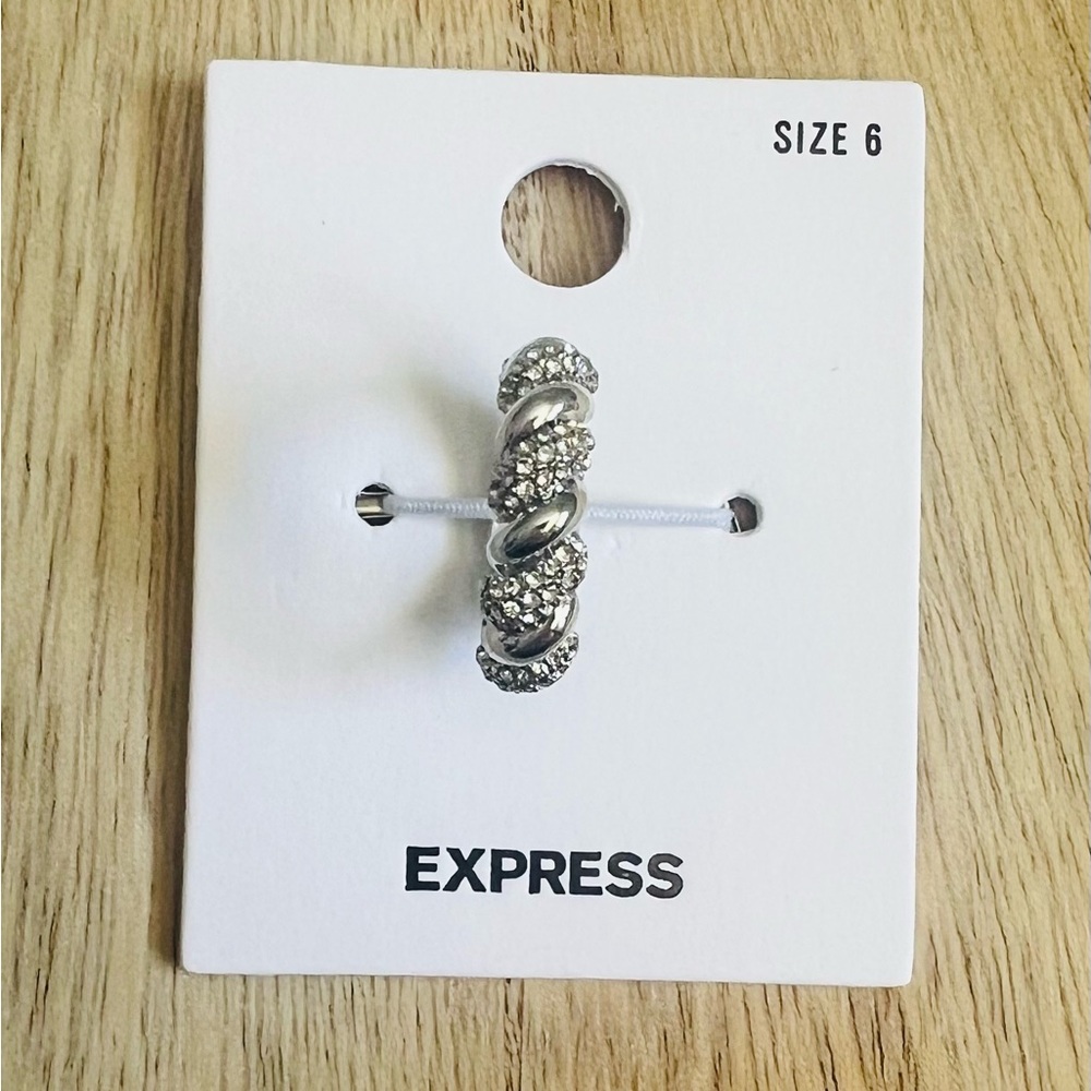 NEW Express Silver Tone Twisted Bling Ring Size 6 ✨